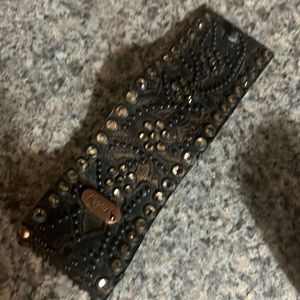 Kippys vintage leather cuff with gold crystal. . 6 1/2 . Smaller wrist .